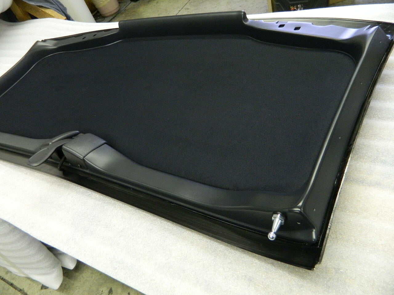 c5-corvette-1997-2004-replacement-paintable-fiberglass-targa-roof-panel