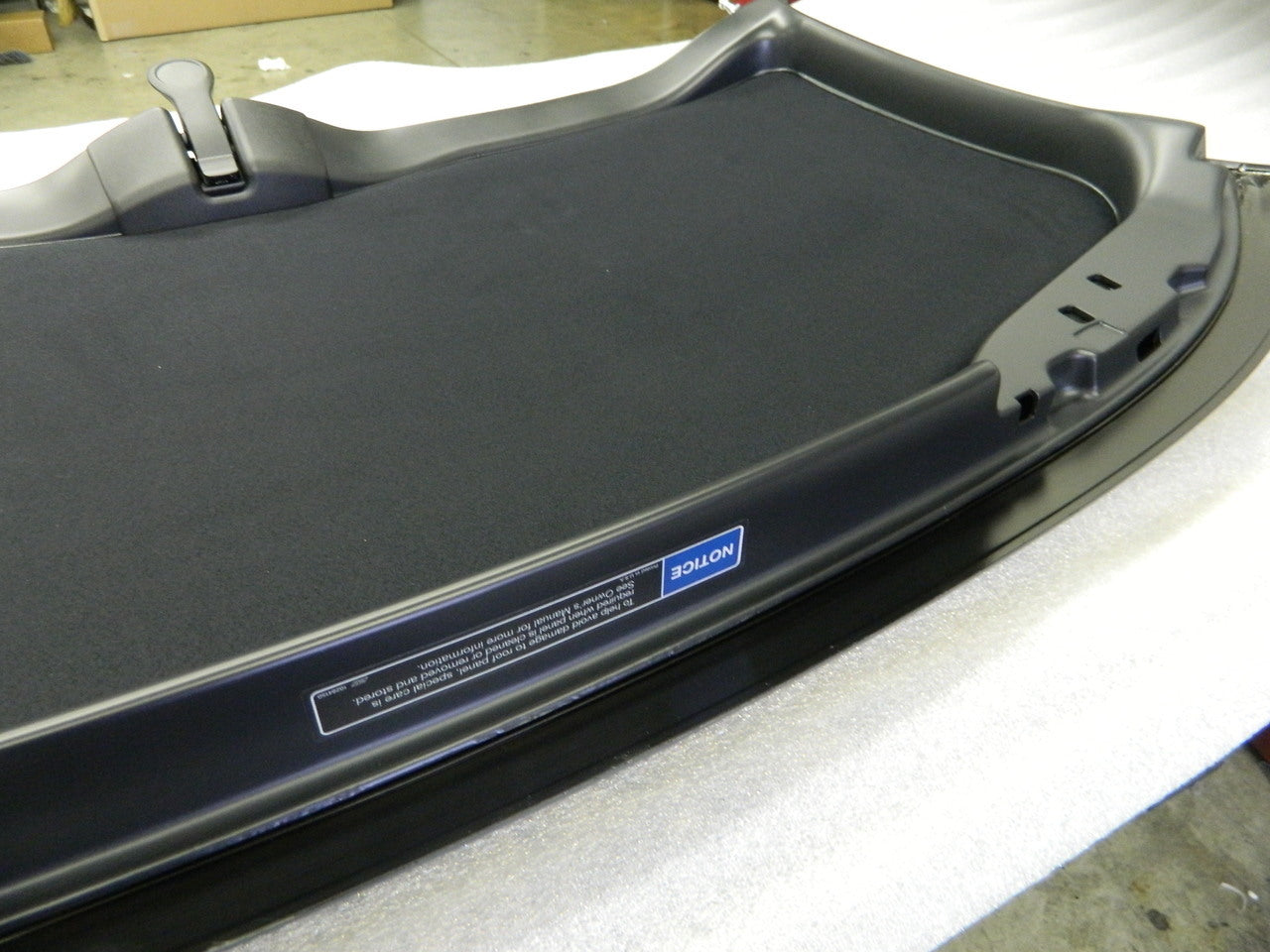 c5-corvette-1997-2004-replacement-paintable-fiberglass-targa-roof-panel