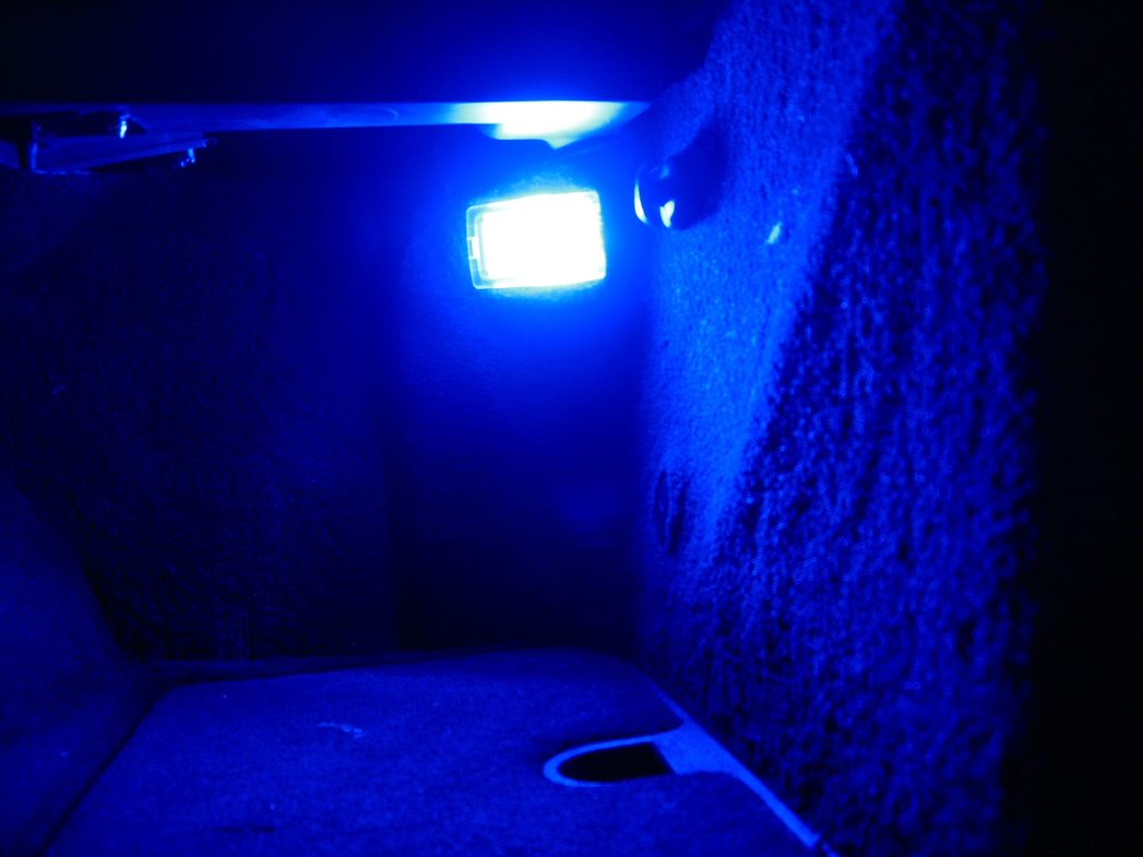 c6-corvette-rear-hatch-trunk-led-bulbs