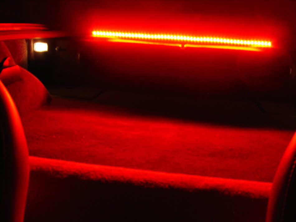 c6-corvette-rear-hatch-trunk-led-lighting-kit