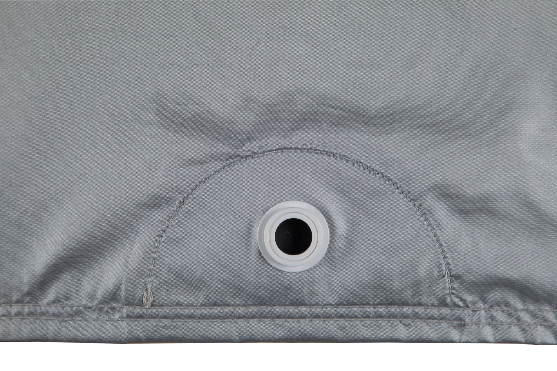 c6-corvette-reflectect-outdoor-car-cover