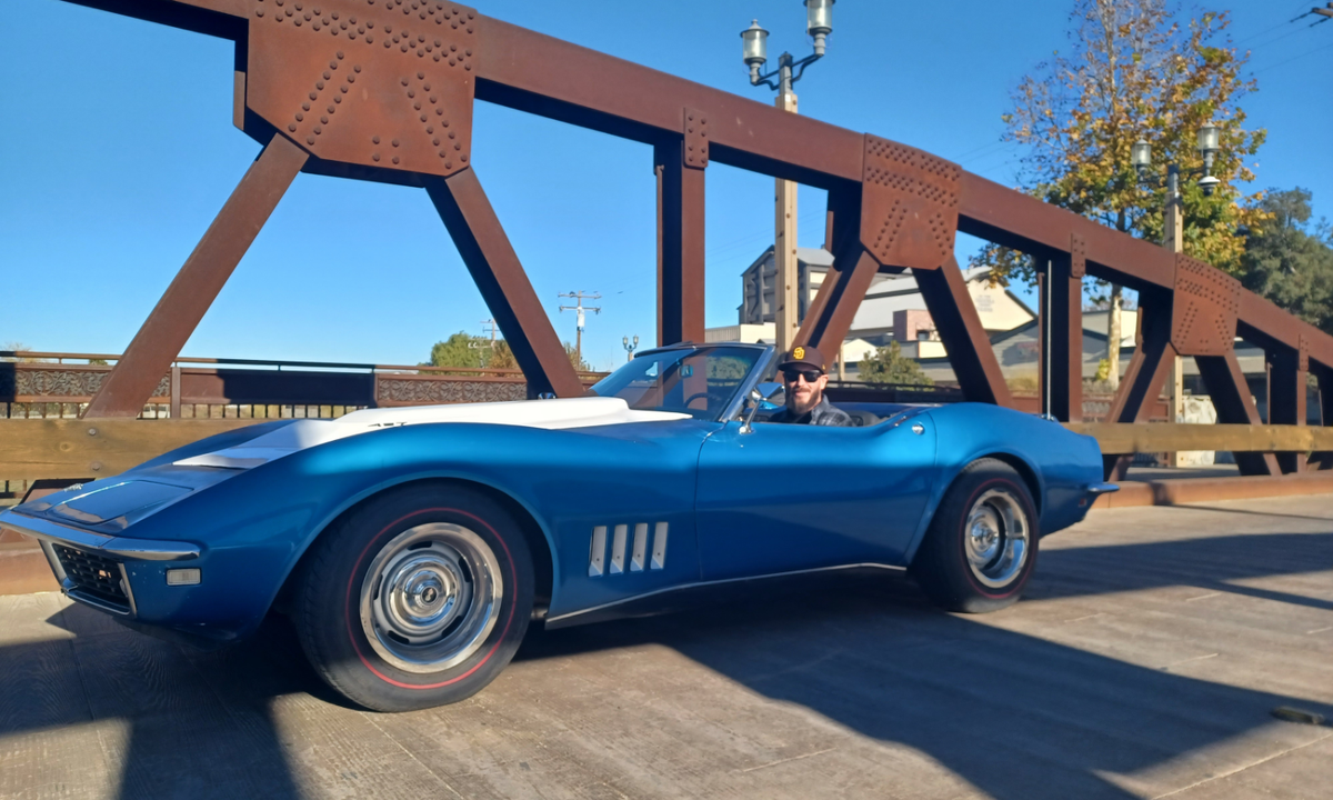 Fan Friday: Ray Leyva's 1968 Blue C3 427 Convertible