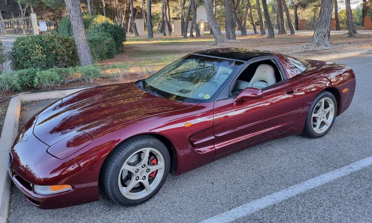 Fan Friday: Jean Michel Bisserié's 2003 Anniversary Red C5 50th Anniversary Coupe