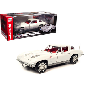 1963 Corvette Z06 Split-Window Coupe Ermine White 1/18 Diecast Model Car by Auto World