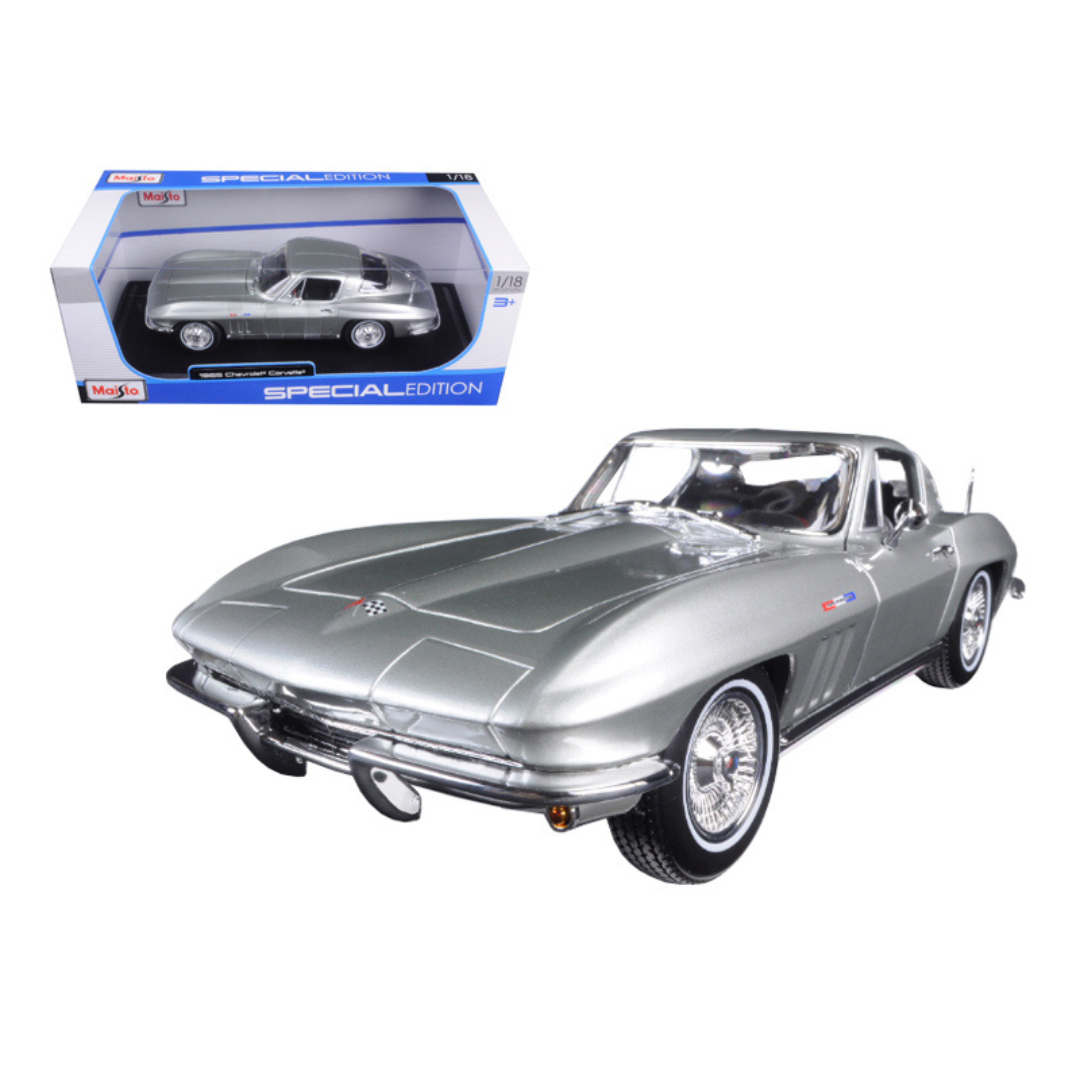 1965 Chevrolet Corvette Silver 1/18 Diecast