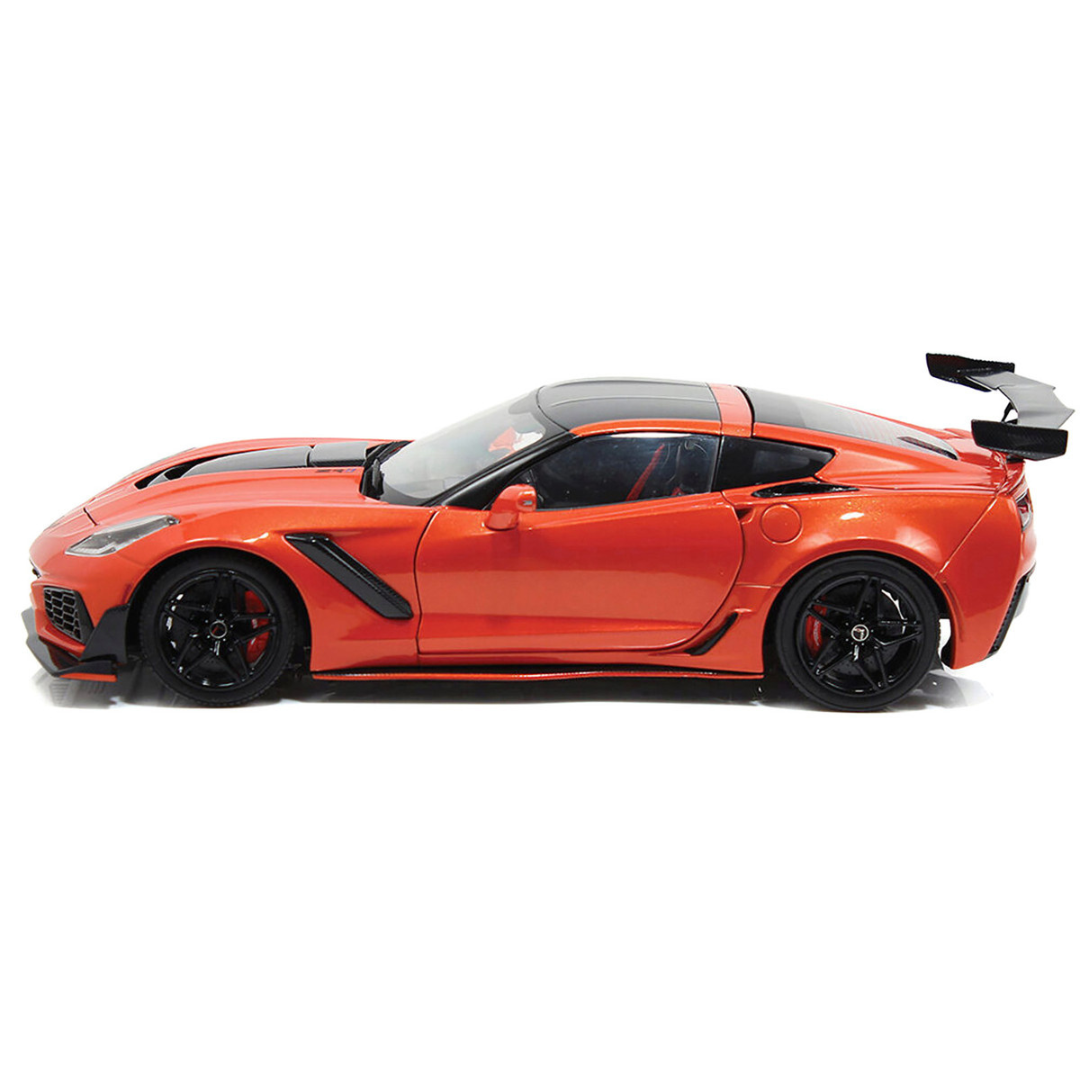 2019 Chevrolet Corvette ZR1 Sebring Orange Metallic with Carbon Top and Hood 1/18 Diecast Model Car