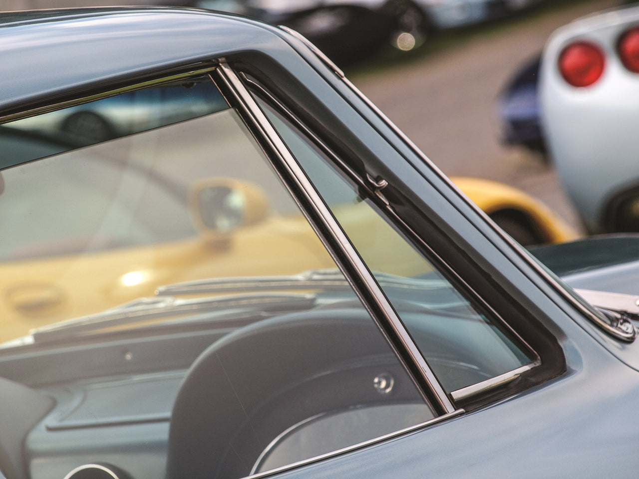 Coupe-Vent-Window-Glass---Clear,-RH-22229-Corvette-Store-Online
