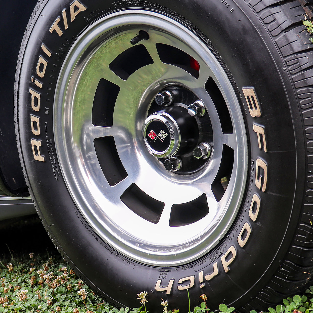 Reproduction-YJ8-Aluminum-Wheel-Set-W/Hardware-24200-Corvette-Store-Online