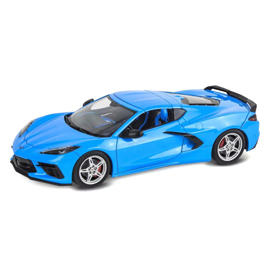 Level 4 Model Kit 2022 Chevrolet Corvette Stingray Z51 Coupe 1/25 Scale Model