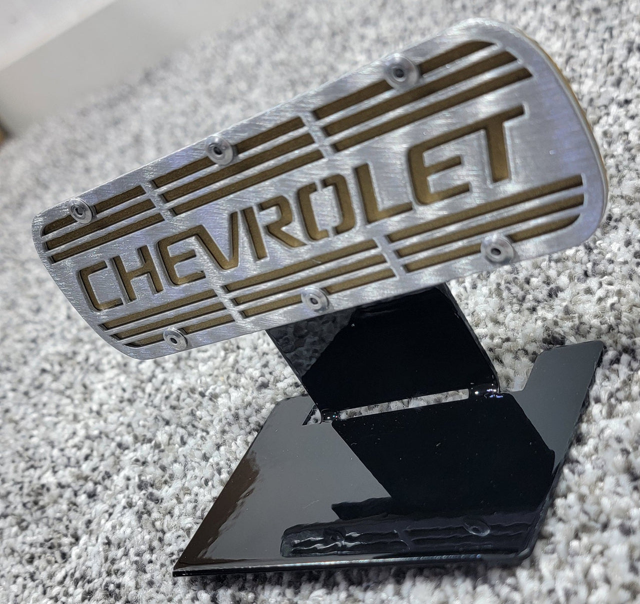 Chevrolet Racing Valve Cover Collection - Magnet And Diecast Display