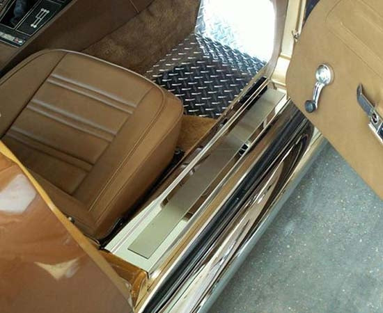 C3 Corvette Doorsills Polished w/ Brushed Inserts | 1968-1977