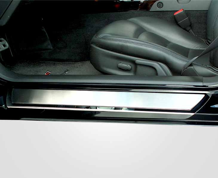 C6 Corvette Outer Doorsills Polished w/ Brushed Inserts